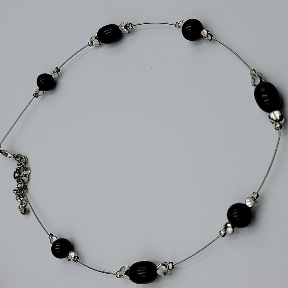 Illusion style necklace